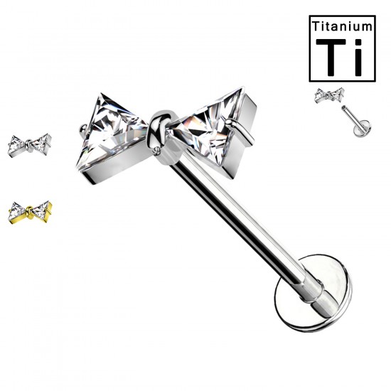 Piercing Labret in Titanio con Cristalli a Forma di Foglia e con Filettatura Interna Piercing Labret in Titanio con Cristalli a Forma di Foglia e con Filettatura Interna