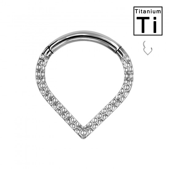 PWY-114 Piercing Cerchio Clicker in Titanio con Ball Cuts a V